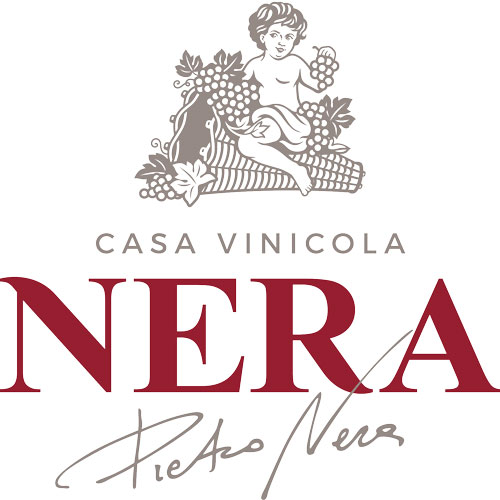 casa vinicola nera